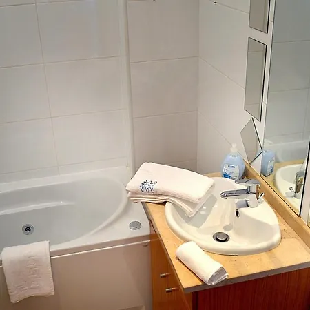 Appartement Parasol - With Pool, Wi-fi, Near